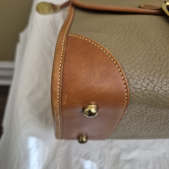 Dooney And Bourke Tan Pebbled Leather Top Handle Handbag - Picture 9 of 15